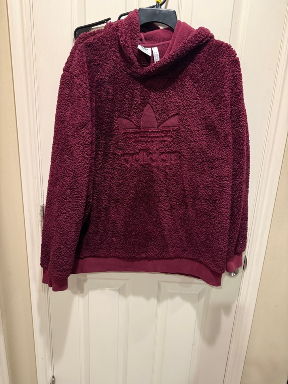 adidas Plush Trefoil Hoodie in Burgundy
